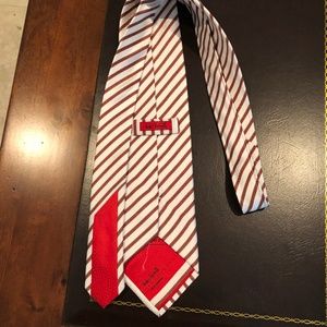 Italo Ferretti Italian silk tie pristine condition